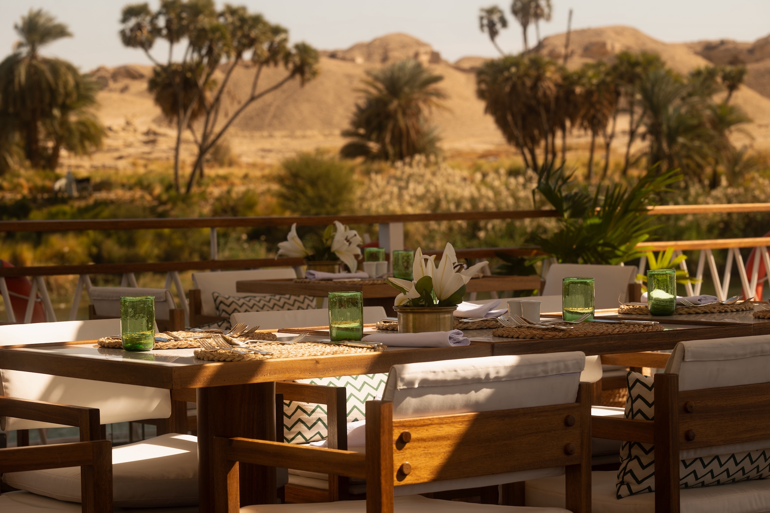 The panoramic lounge