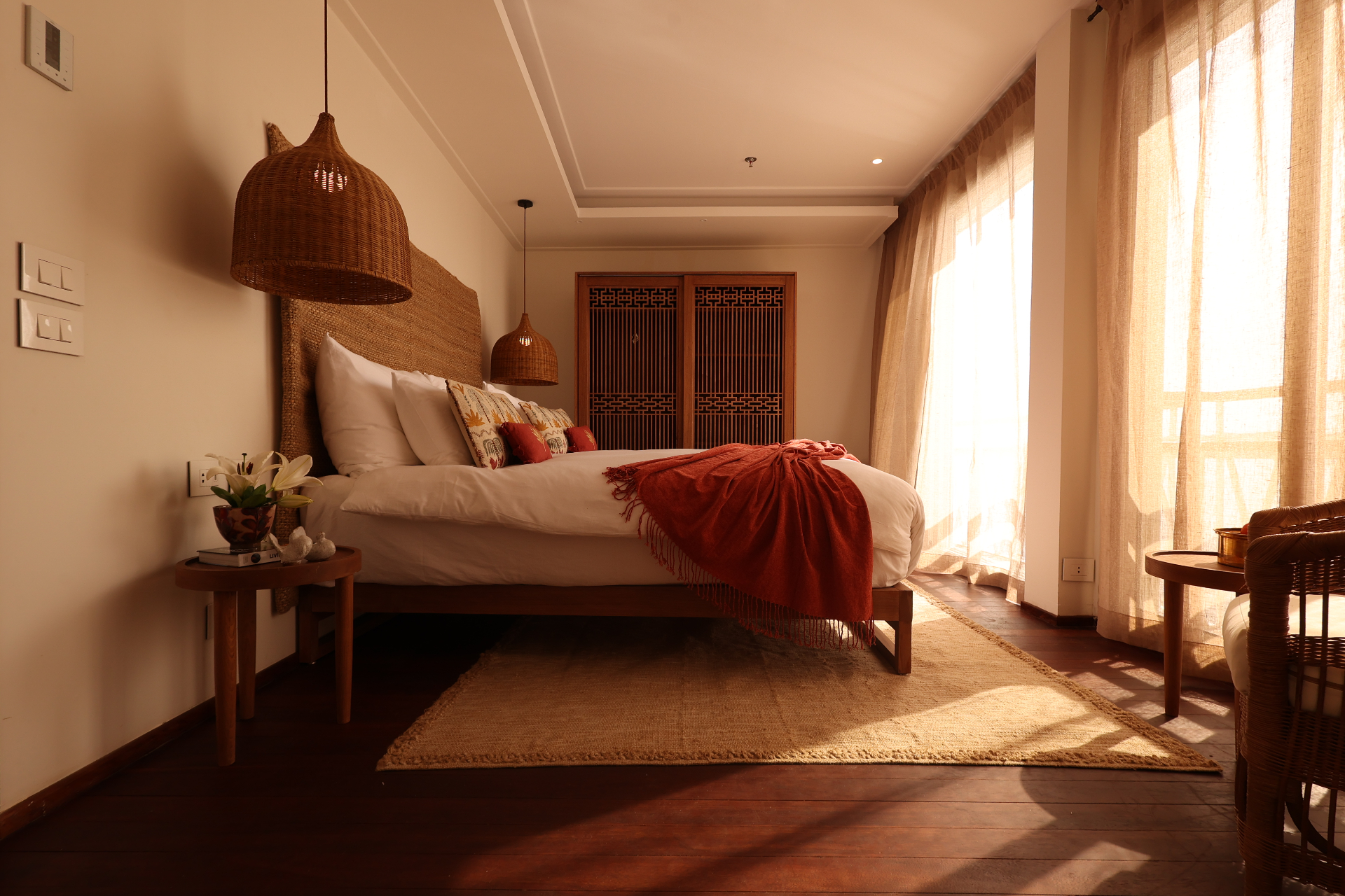Magic Cabin — Upper Deck